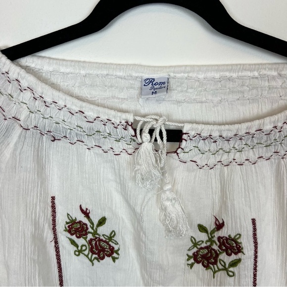 Vintage embroidered blouse- rosette pattern sheer cottagecore - Rom Populare - Picture 3 of 5